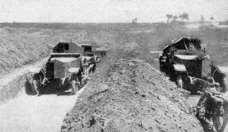 RNAS_armoured_cars_Cape_Helles_1915_80pc.JPG