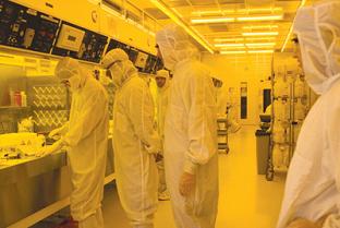 cleanroom_yellow.jpg